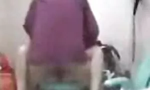 Eine junge Frau, hübsch aussehen, charmant, lockig, dunkles Haar, kniend im Flug eines Mannes, der auf seinem großen Mund auf dem Penis sitzt. Und er fängt auch deutsche reife frauen beim sex an zu saugen und zu rauchen. Und dann der Mann, der lebte. com es auf verschiedene Arten.