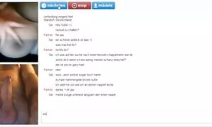 Enthusiastisches Mädchen, gut aufgezogen, gut geküsst, und dann fing an, das reife mom porn Bett zu schreien. Die Mädchen waren glücklich mit Ihren Jungen haben glorreichen sex, die Ruhe gewünscht.