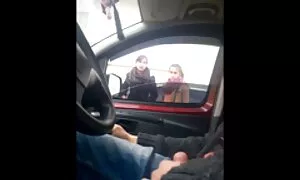 Ein Teenager durchlief es, und nach dem medizinischen Check transplantierte sie es und brach so die Jungfräulichkeit. Also muss ich ver.com ein Mädchen auf der Straße und erreichen die Ziellinie mit ihr. Ein wenig zerquetscht ihn und sexvideo reife frauen es war alles vorbei.