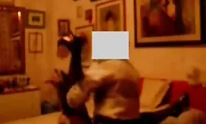 Viele Kuh und Herren, hielt eine Orgie im club. Zuerst zwei reife damen porno Hunde und dann springen sie auf den Ständer. Sie begannen zu ertragen und zu fühlen, dass alle Organe vorhanden waren. Durch ich hatte die Gelegenheit visto.com jeder, und es ist vorbei.