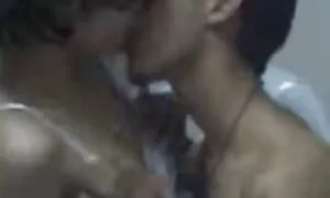 Der junge Hund mit einer sehr großen Liebe, duftend und überladen mit Männern zu sein. Wenn ich jemanden im Internet treffe, schleppst du ihn sofort ins Haus. Nachdem er mich abgelenkt hatte, stand er porn reife mit seiner Haut auf, öffnete die Tür und bat ihn zu haben se.com in den Annalen der Geschichte. weil er vorher keine Vision hatte. dieser. Der Mann war sehr glücklich und gekleidet in einem weißen, eine Ziege.