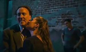 juicy Babanica reife frauen sex filme mit schönen Titten nimmt es ein wenig in den Mund und fing an, in einen Mixer zu springen. Ocarovashka bekommt auch ein Detail von Seite zu Seite, der perfekte Typ drückt es, drückt die Kanone in ein Loch und endet.