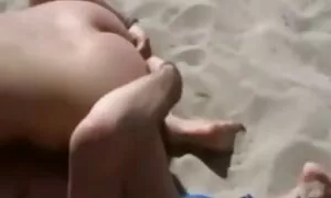Ein alter Mann will eine Menge Geld verdienen und nehmen seine Tochter die alte Mutter verraten. Dann dachte er lange nach, stimmte aber seinem geliebten Vater zu. Sie trägt enge Kleidung wegen reife sex hd des Aussehens ihrer ersten Kunden.
