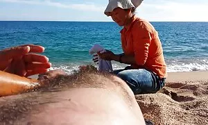 Das Weibchen setzte Sie unter Druck. Direkt in den Hals und dann fühlte ich starken Arsch im Inneren. Diese zwei ältere deutsche gefickt Jahre haben Anspruch auf einen Fluch in Arsch und Sperma, der ihr eine Firma gab, um in den Mund zu schießen.