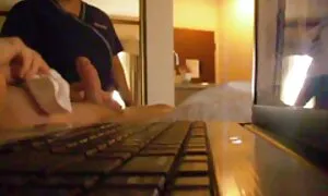 Der junge Mann gab porno free reife frauen jungen Nachbarn einen Reifen, um ihn zu lutschen, und nach den Klingen ging er schnell mit ihrer Muschi zu seinem Penis und fing an zu gehen. Ihre schwarzen Titten schütteln Scheiße. Er trocknete völlig aus und zwang sein Jammern aus dem Gefängnis.leg dich hin und fick sie nonstop.