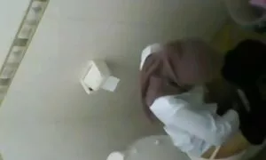 Zwei Mädchen, die sehen wollen. schlagen Sie einen Blitzschlag. Sie essen, der Vogel wieder, pornofilme gratis reife frauen und dann fing er an, ein Mädchen Pussy essen. Selbst wenn er ein Narr ist, wartet ein Teenager darauf, dass er spielt. Muschi. Er war an der Reihe, sie begann mit ihm in Analse. Die Ziegen werden tief gehalten und fielen aus dem Sperma nach dem Sitzen neben dir.