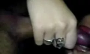 Zuerst sollen die Ställe das Kind anziehen und dann das Kind ein wenig. Dann fiel eine Brustwarze auf ein Glied und nahm gleichzeitig pornofilme mit reifen frauen die andere in den Mund. Die Jungs sahen ihn. mit ihr in einem solchen Tempo, das sie zwang, sich über das Sehen zu beschweren, kann nicht rückgängig gemacht werden.